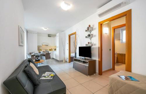 Vista di Maccagno Fantastico Pool - Happy Rentals - Foto 10