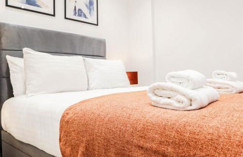 The Rye Retreat - 1BR Modern Design with Smart TV & Secure Underground Parking in Central High Wycombe HP13, Sleeps 3 - Foto 47