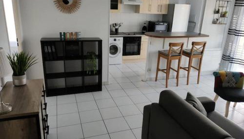 ORBIS - "L'Aquitaine" - Spacieux et joli appartement de 2 à 4 personnes - Parking - WiFi - Terrasse - Foto 1