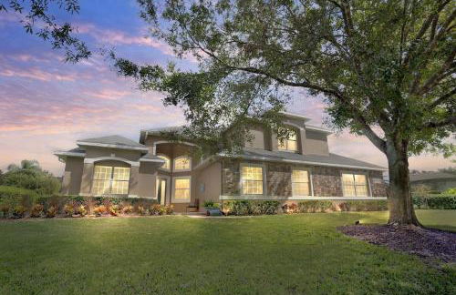 Luxurious 9BR Themed SE Facing Pool Hot Tub Theater Game Room BBQ 2 miles Disney - Foto 45