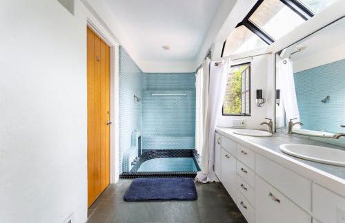 Hillside Home with Outdoor Oasis and Pool - Foto 42