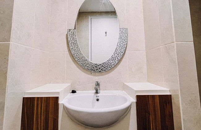 Good Deal And Restful 1Br Apartment Tamansari Skylounge Makassar - Foto 12