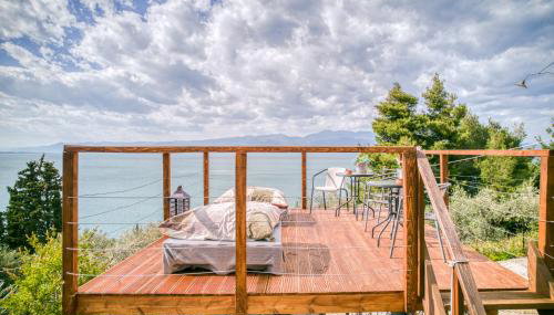 Magical View Studios 2 Asproneri, Kamena Vourla - Foto 3, Garden, sunbed