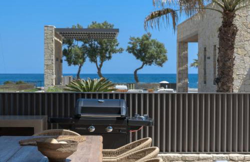 Amalthia Villa, Heated Pool & Walk to the Beach, By ThinkVilla - Photo 11