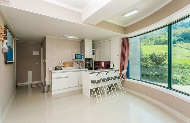 Byeonsan Dongguerami Pension - Photo 39