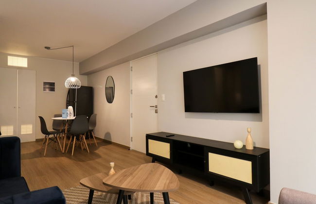 w Sensational 2BR w Balcony in Miraflores - Photo 7