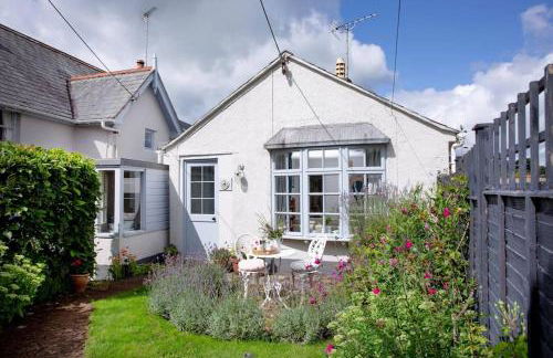 Orchard Cottage - Photo 1