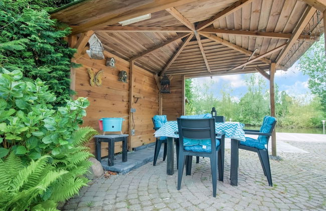 Water Villa in Ooltgensplaat Near Volkerak - Photo 14