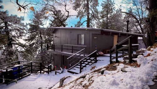 Updated Mountain Cabin Retreat with 180 views off Deck and Balcony - Foto 2