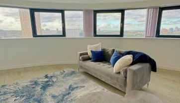 Stylish Haven with Ample Space - Foto 2