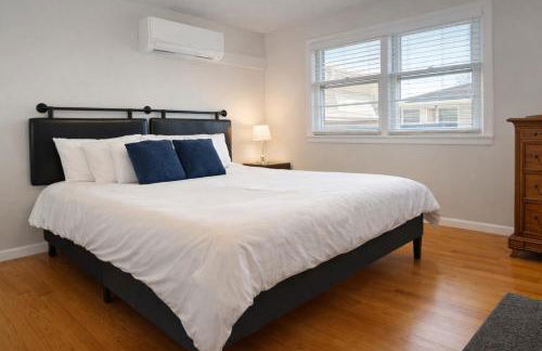 Spacious 2 bedroom home in Niles, Illinois with office, full kitchen and 2 baths - Foto 7