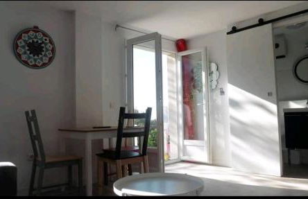 Studio indépendant terrasse entre mer et collines - Foto 14