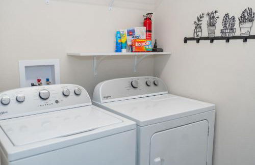 The Villages Retreat- Free Coffee Brand New - Foto 25