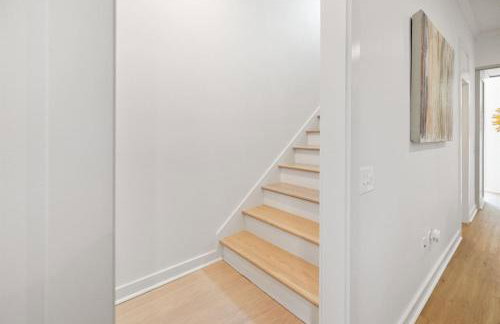 Chandeluer Shore 9 - Steps to Beach, Pet-Friendly, Pool, Fast WiFi - Foto 23