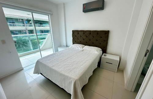 Residencial Ilha do Arvoredo - Praia de 4 Ilhas, próximo ao mar. - Photo 22