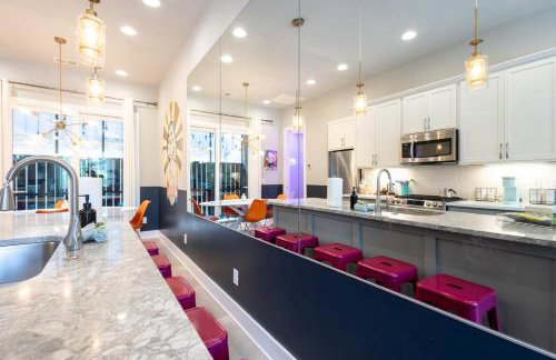 City Heights Townhome with Free Parking & 3 Baths - Foto 19