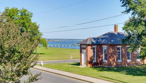 Steps to Marina and Park Waterfront Cambridge Home! - Photo 2