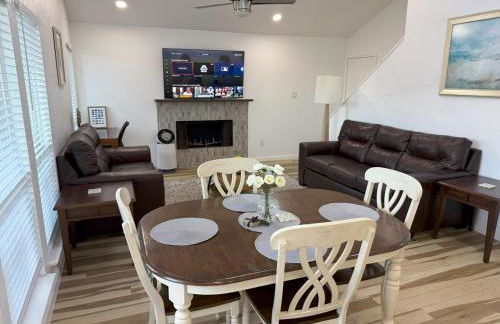 Arlington Entertainment District Home Blue Door - Foto 12