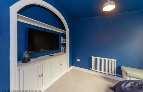 Marine House - Photo 23