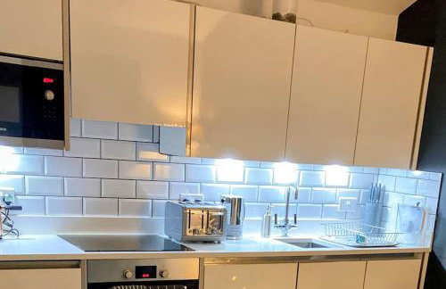 Tranquil retreat with hot tub - Photo 13