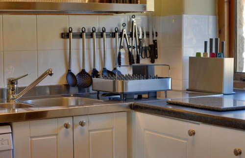 Priesthill HotTub Pool Dog Friendly PeakDistrict - Photo 21