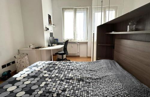 The Sunflower Apartment - Photo 11