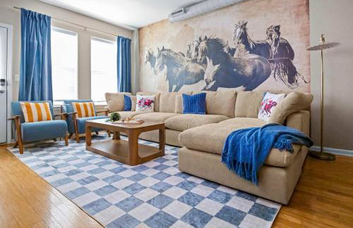 Stylish City Condo Near Top Restos & Nightlife - Foto 11