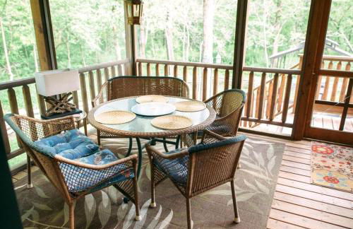 Log Cabin Rental with a Porch near Shenandoah National Park, Virginia - Foto 12