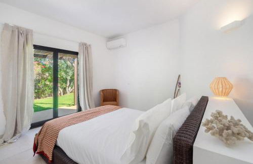 Luxury Private Family Villa with Pool AC & Parking - Foto 28