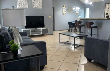 Charming 3-Bedroom Retreat in Prime Neighborhood - Foto 15