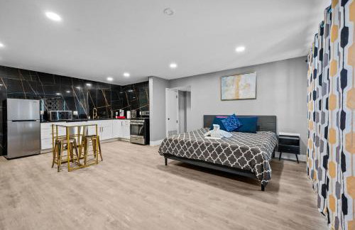 Bright and Cozy Studio in Prime West University Location - Foto 1