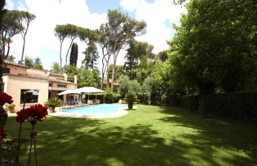 Appia Antica 2BR with swimming pool - Photo 1