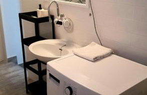 Babaloo Beach Apartments - Photo 38