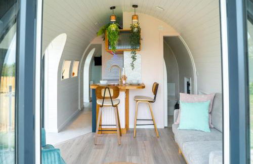 Luxury Glamping Tali Pod Escape with Private HotTub - Foto 18