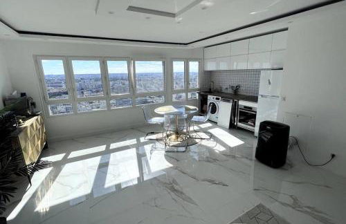Nice Apartment with amazing view of Paris + Parking - Foto 20