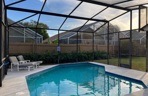 270 - Gracious 3 Bedroom Home Near Disney with Pool - Foto 13