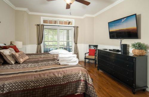 Mountain Retreat with Hot Tub, Game Room and Views - Foto 36