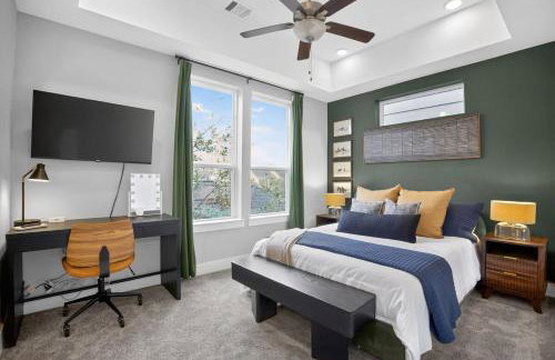 Modern EaDo Stay - 3BR Townhome w Private Deck - Foto 8