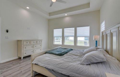 Walk to Ocean! Family-Friendly Crystal Beach Home - Foto 13