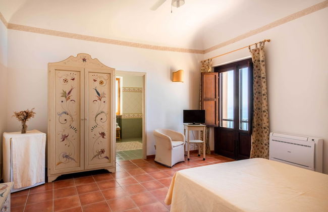 Maragani Beach Rooms & Breakfast - Photo 17