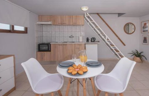 Cozy Loft with Private Terrace - Photo 8