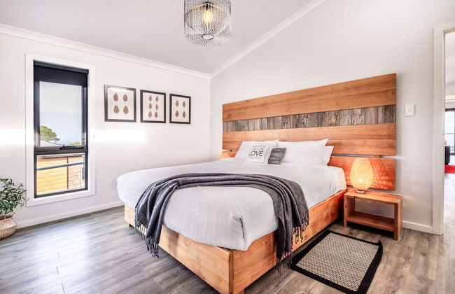 Whale Watcher 1 - Photo 2