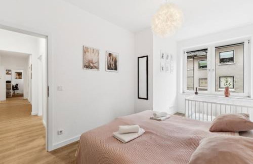 Modern-Netflix-Messe-Veltins Arena-Free Parking - Foto 35