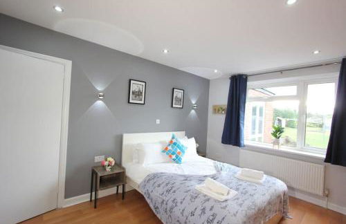 3 Bedroom 2 Bathroom Bungalow by CozyNest - Photo 19