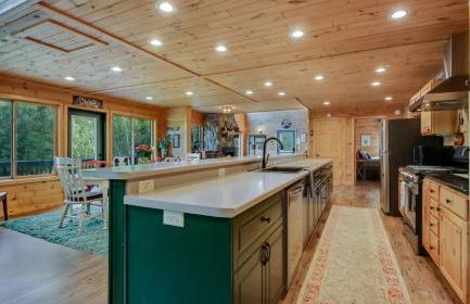 Lake And Trails Lodge Lake Access Sleeps 23 - Foto 4