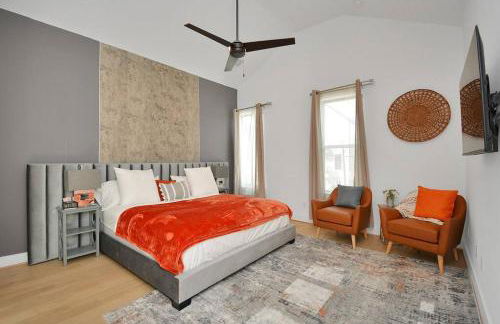 Blissful Getaway Home with Hot Tub & Backyard Near Downtown - Photo 3