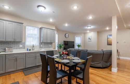 233-1 4BR Boston - Cozy Apt near MBTA Station - Photo 8