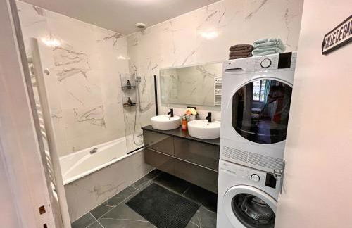 La Capucine - Lumineux avec balcon et parking - Foto 30