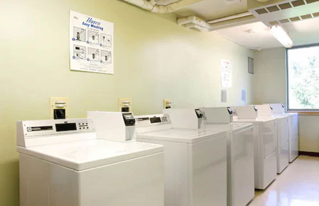 Residence & Conference Centre - Oakville - Photo 13