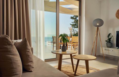 Thelxi's Suite II - Brand New Seaview Suite! - Foto 32